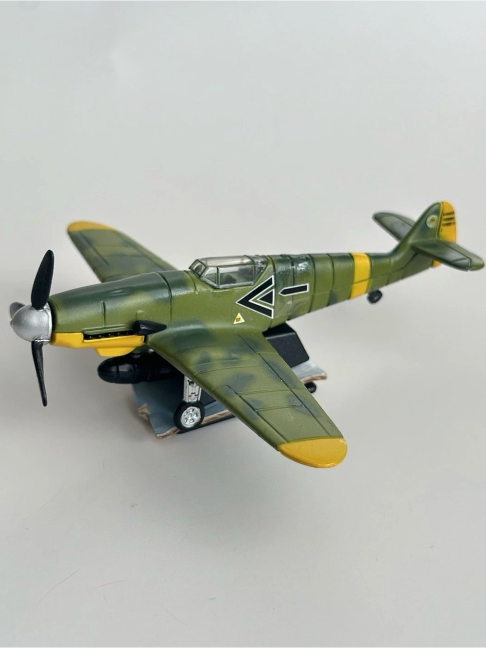 Messerschmitt ME 109-G Diecast Model Plane 1/72 Maisto